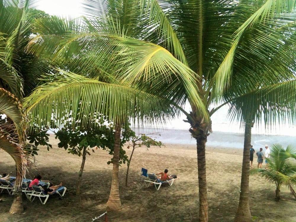 Hotel South Beach - Beachfront Jacó Екстериор снимка