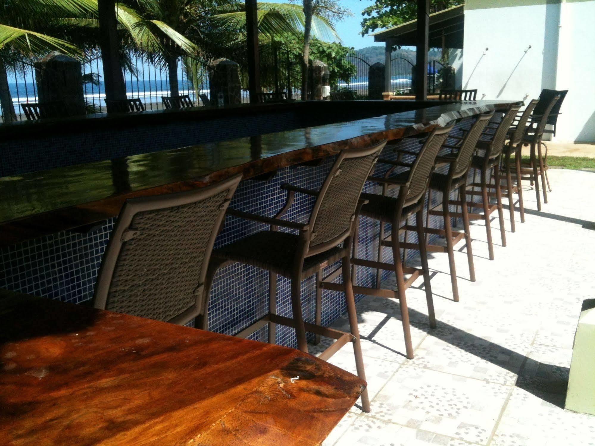 Hotel South Beach - Beachfront Jacó Екстериор снимка