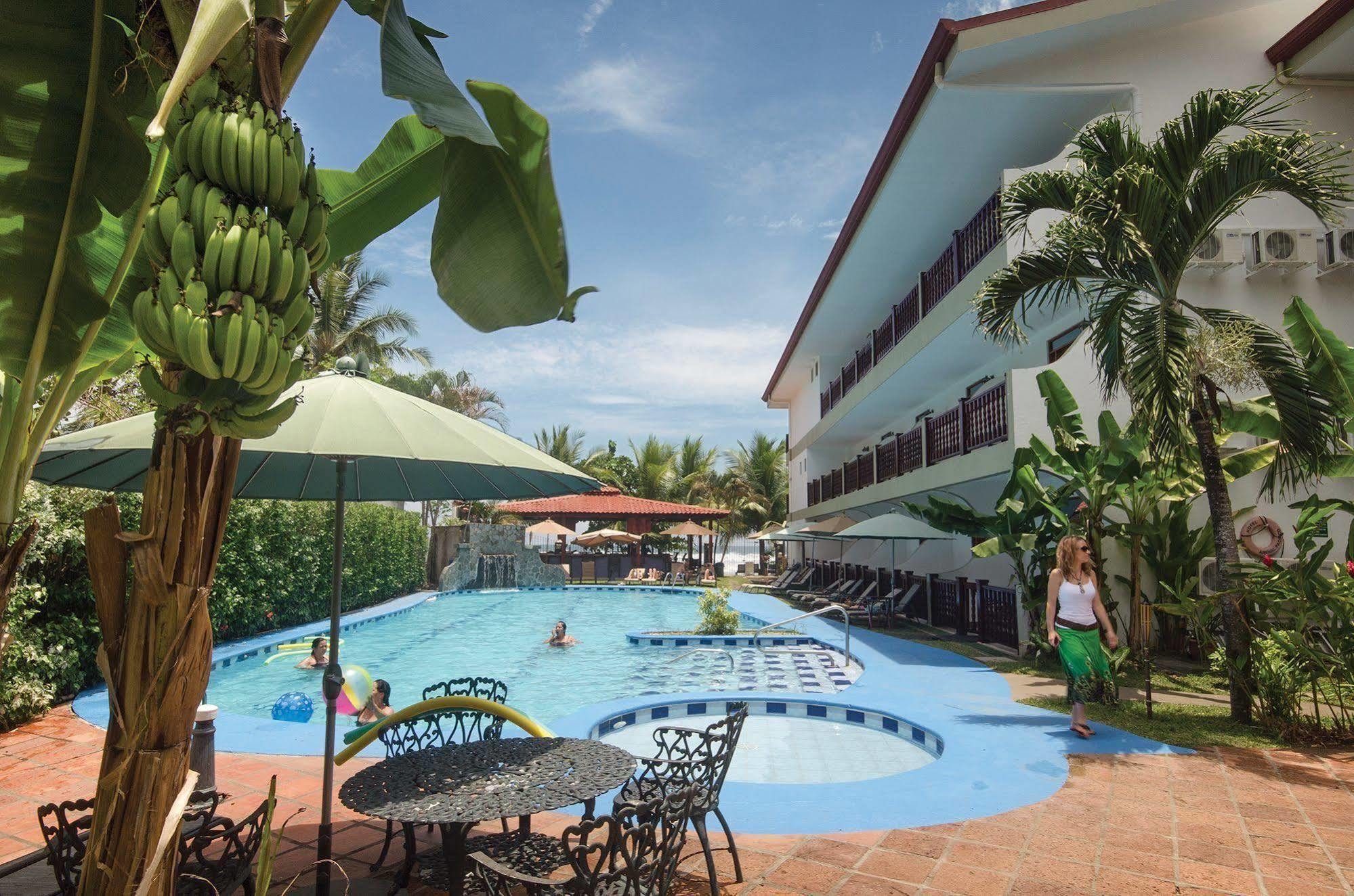 Hotel South Beach - Beachfront Jacó Екстериор снимка