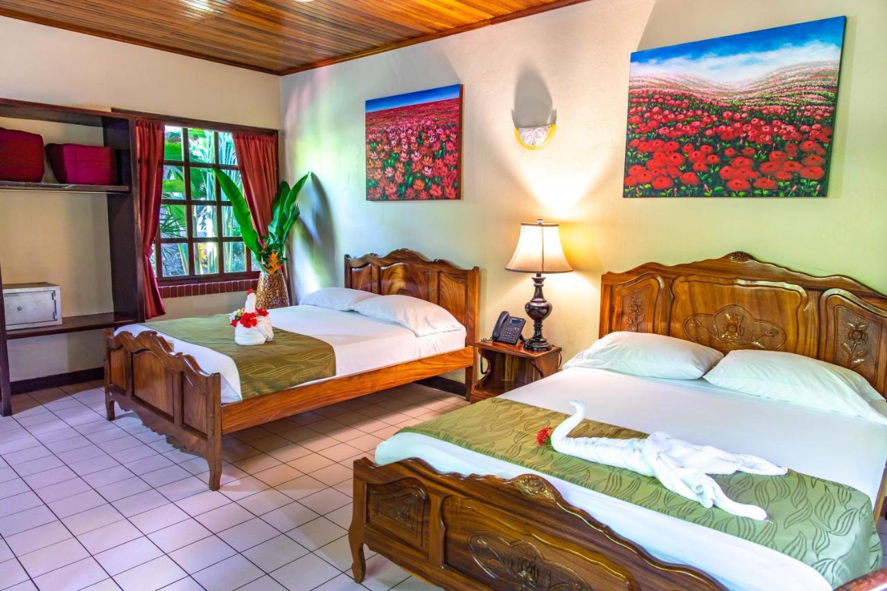 Hotel South Beach - Beachfront Jacó Екстериор снимка