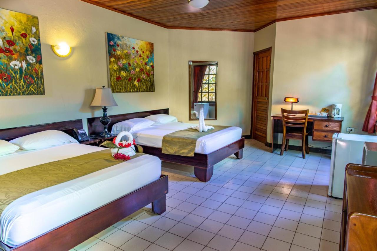 Hotel South Beach - Beachfront Jacó Екстериор снимка