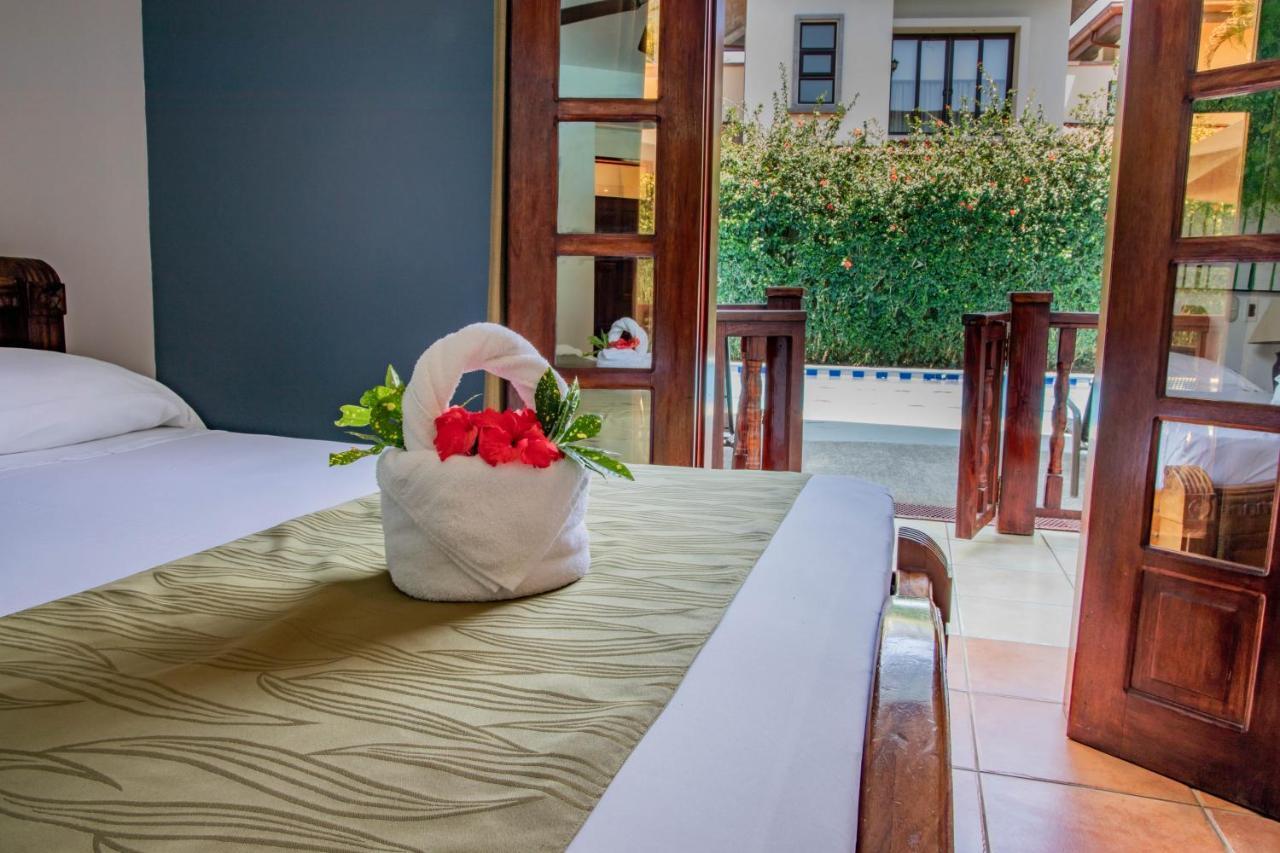 Hotel South Beach - Beachfront Jacó Екстериор снимка