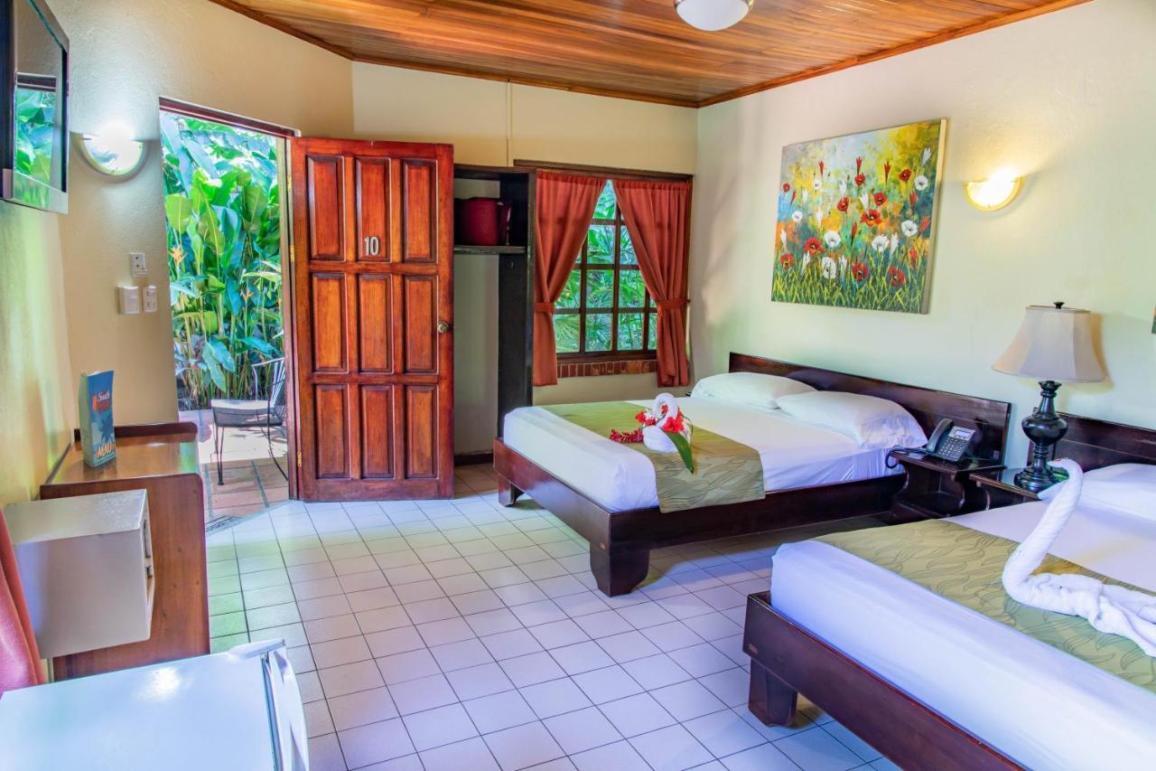 Hotel South Beach - Beachfront Jacó Екстериор снимка